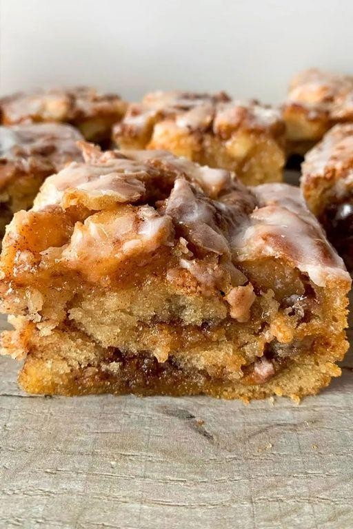 Cinnamon Swirl Moist Apple Cake Delight