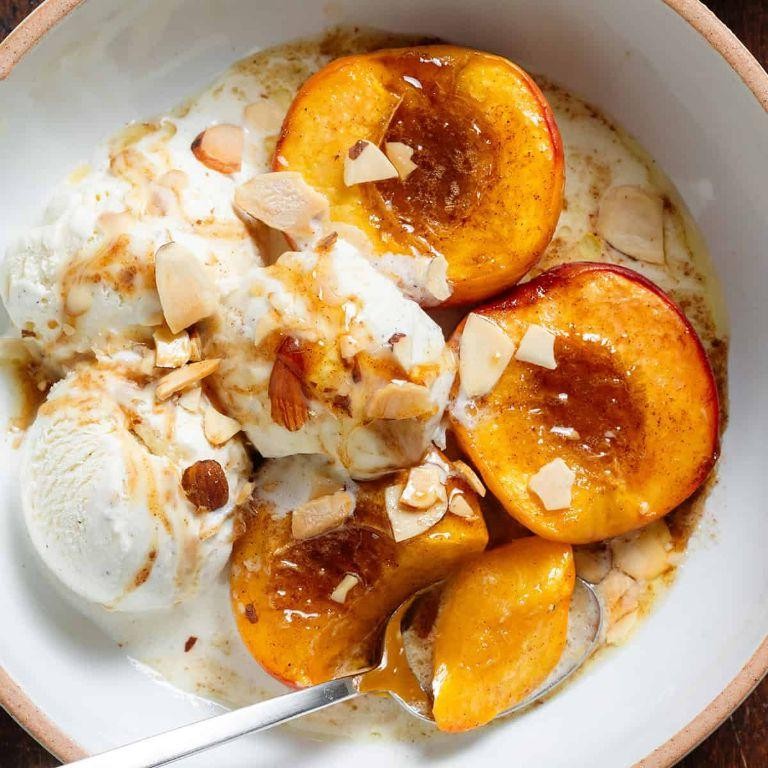 Cinnamon-Spiced Baked Peaches