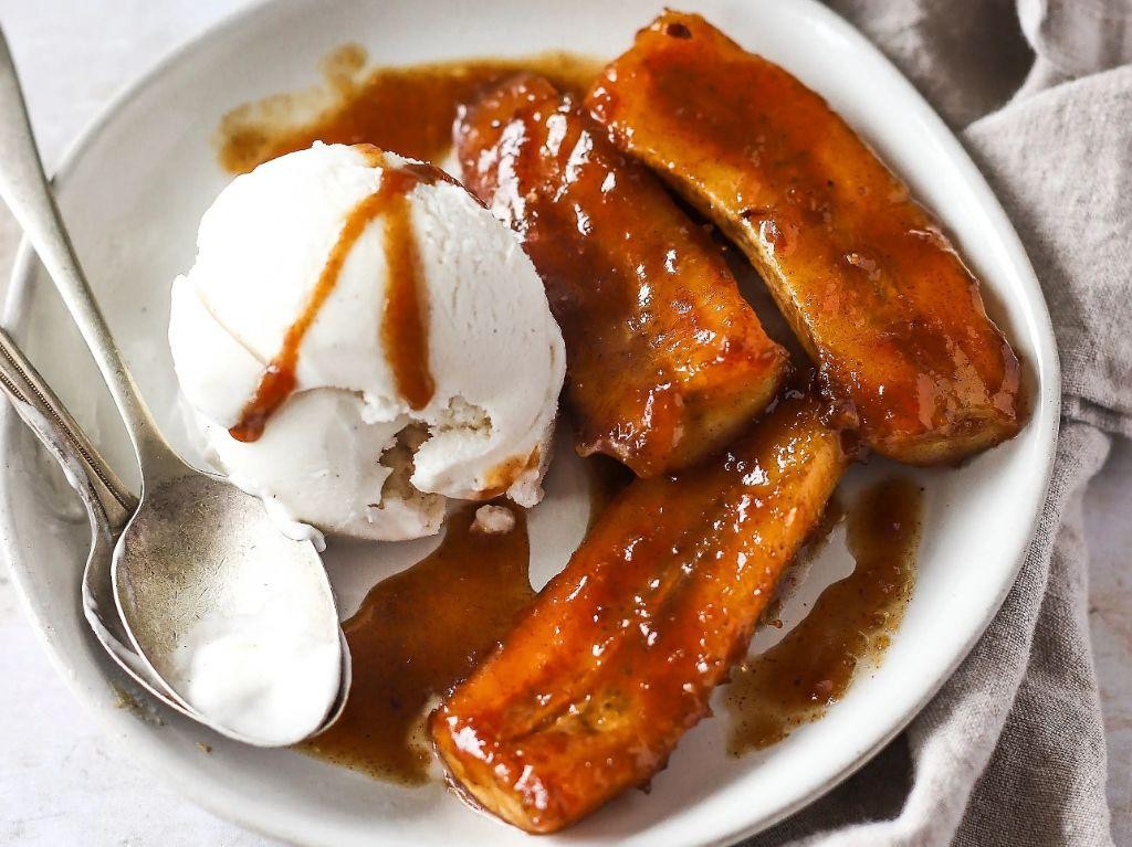 Classic Banana Foster Dessert