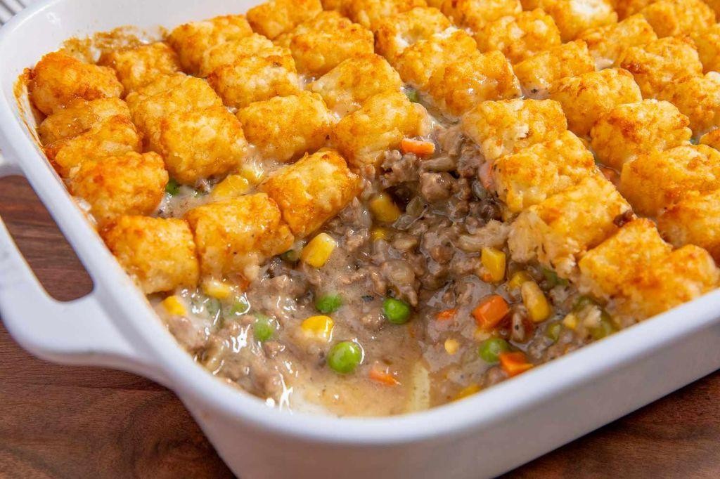 Classic Beef and Veggie Tater Tot Casserole