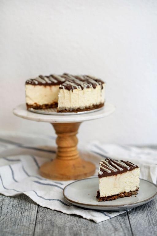 Classic Chocolate Cheesecake with Ganache Topping