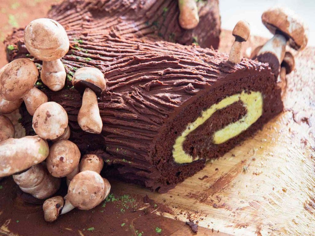 Classic Chocolate Yule Log