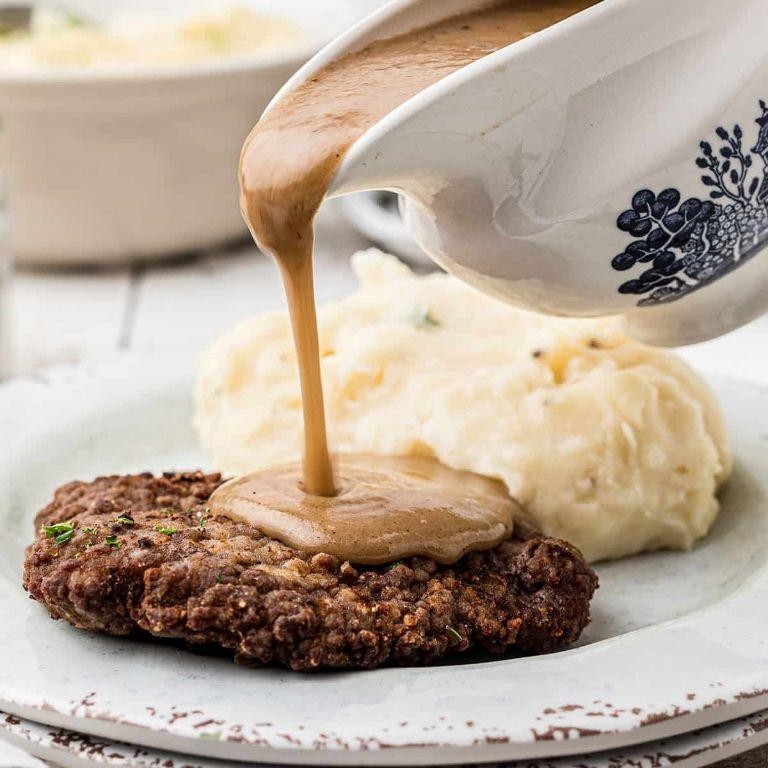 Classic Country Fried Beef Cube Steak with Creamy Gravy