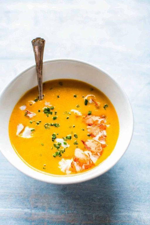 Classic Creamy Lobster Bisque