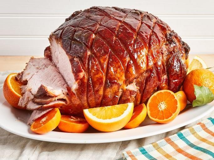 Classic Honey-Glazed Baked Ham