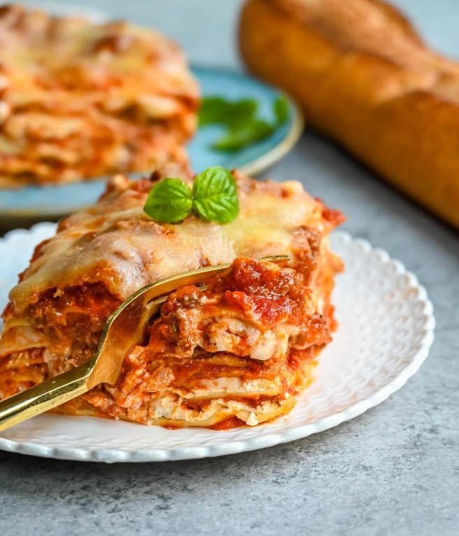 Classic Lasagna with Homemade Sauce