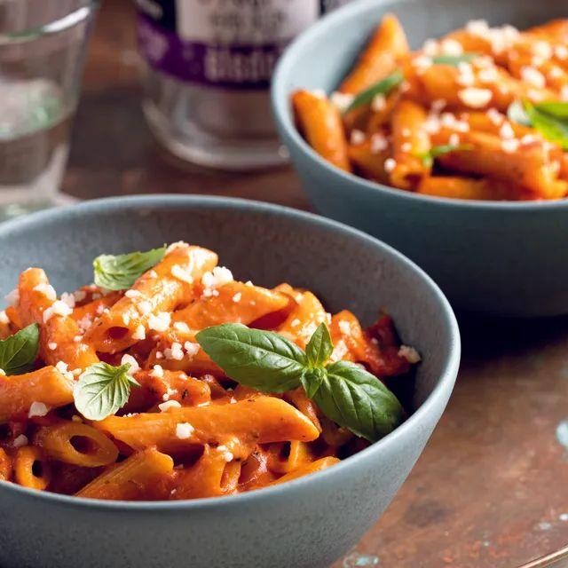 Classic Marinara Cellentani with Fresh Herbs