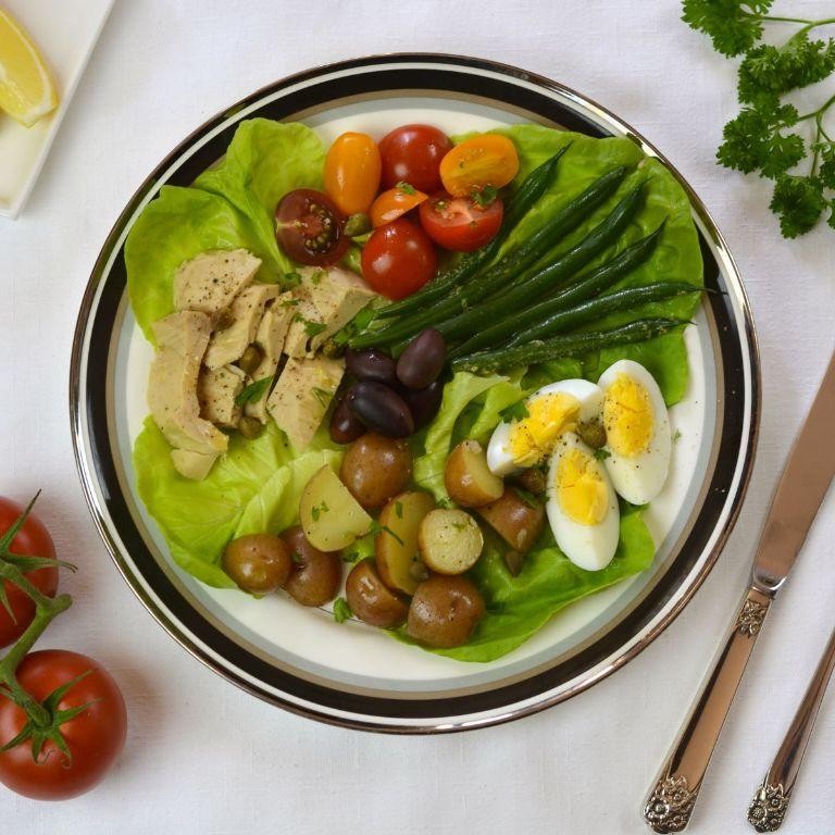 Classic Niçoise Composed Salad