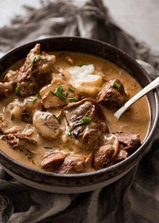 Classic Slow Cooker Beef Stroganoff