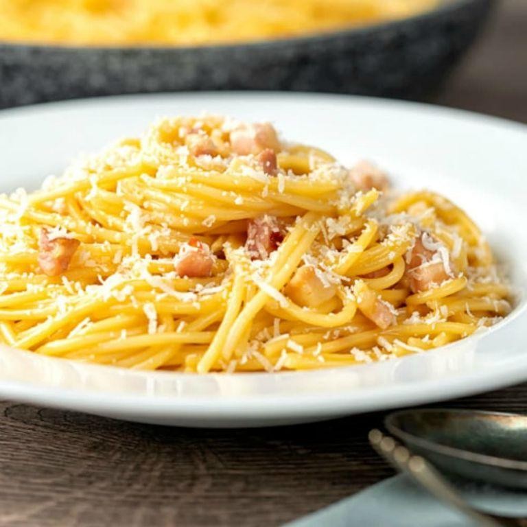 Classic Spaghetti Carbonara with Pancetta