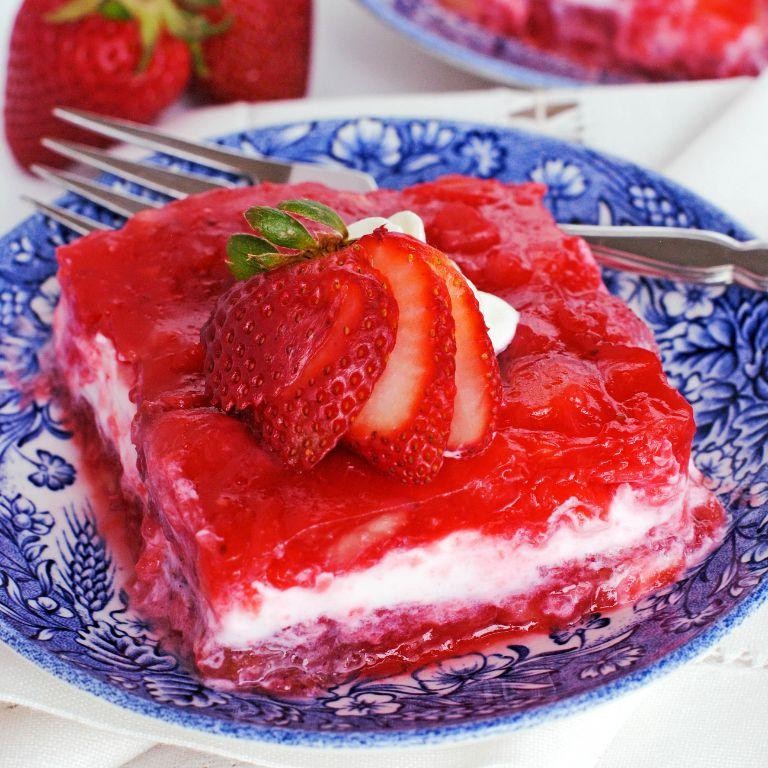 Classic Strawberry Banana Jello Salad
