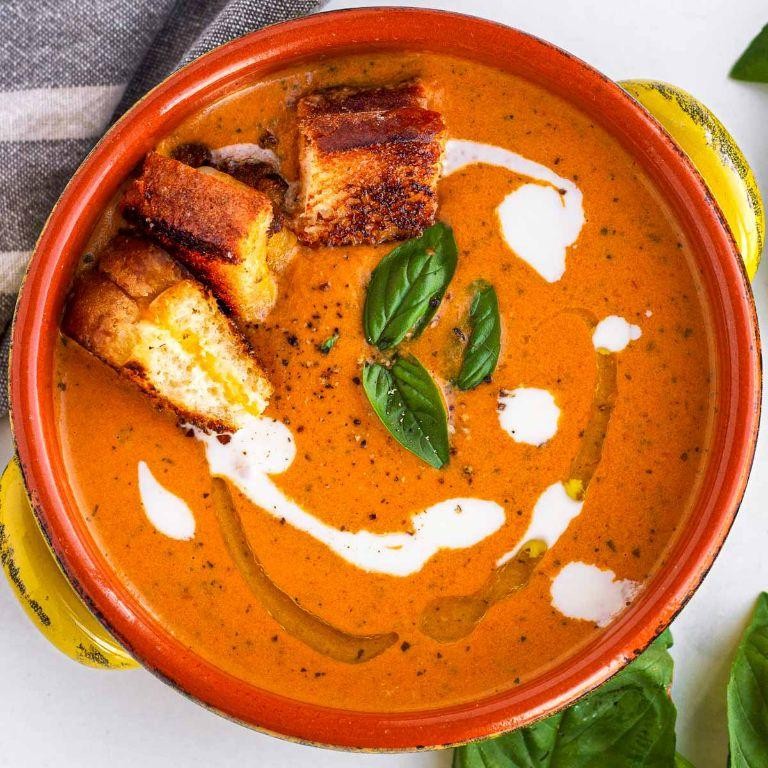 Classic Tomato Basil Bisque