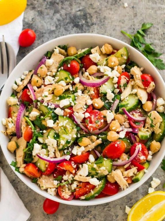 Classic Tuna and Chickpea Salad