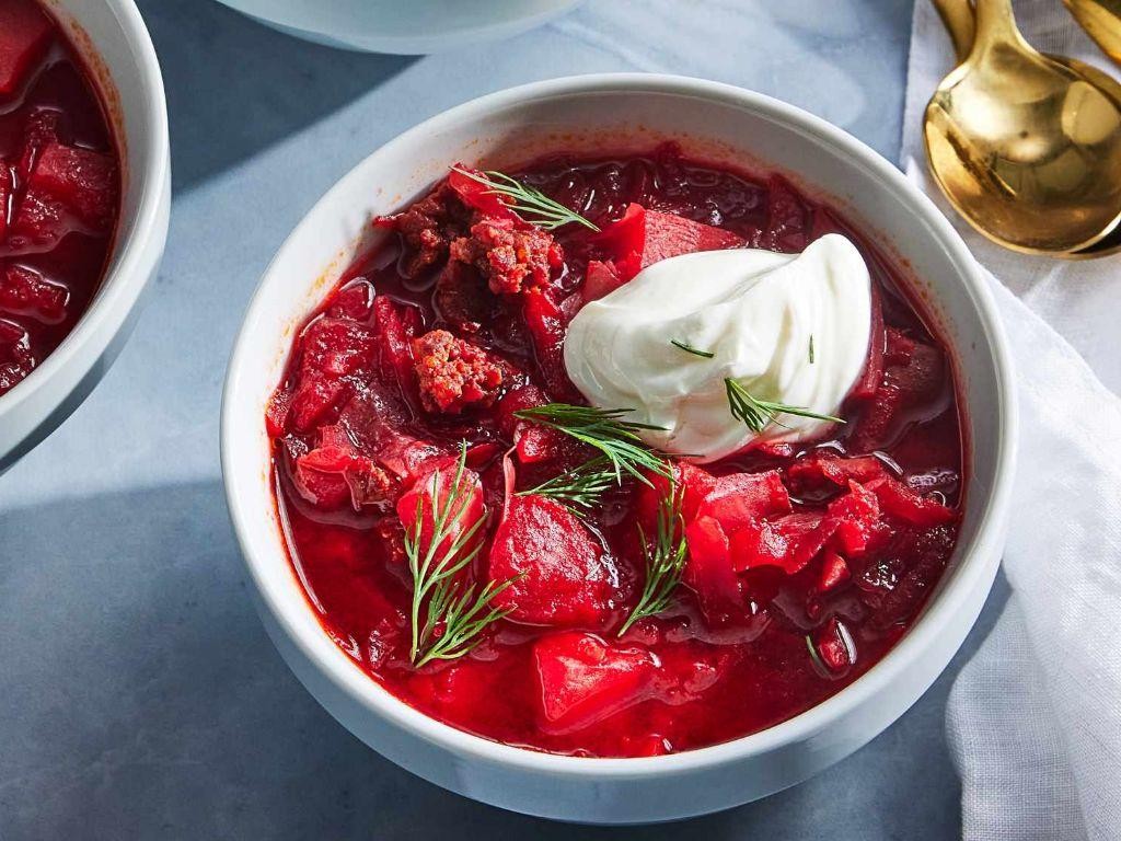 Classic Ukrainian Borscht