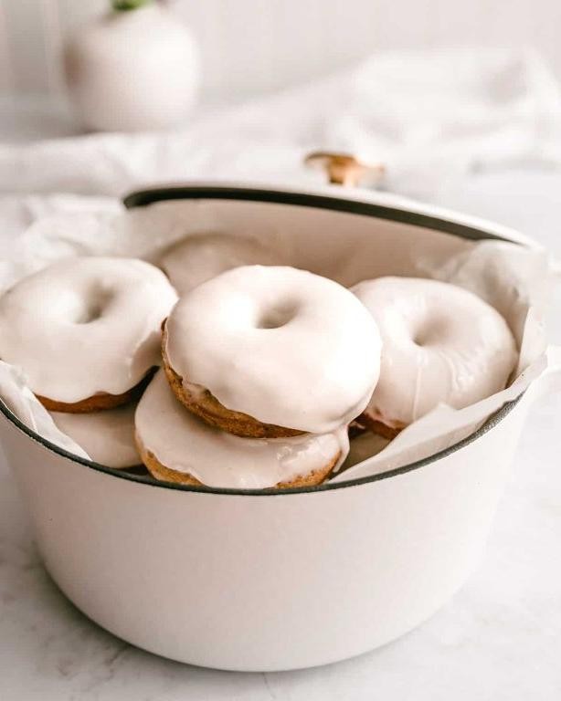 Classic Vanilla Glazed Mini Donuts
