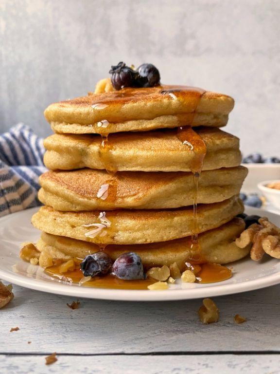 Coconut Flour Pancakes with Berries