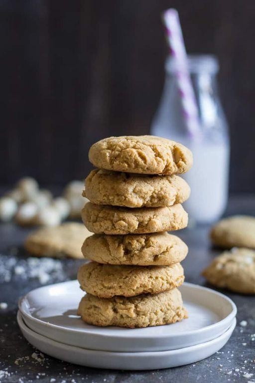 Coconut Macadamia Paleo Cookies