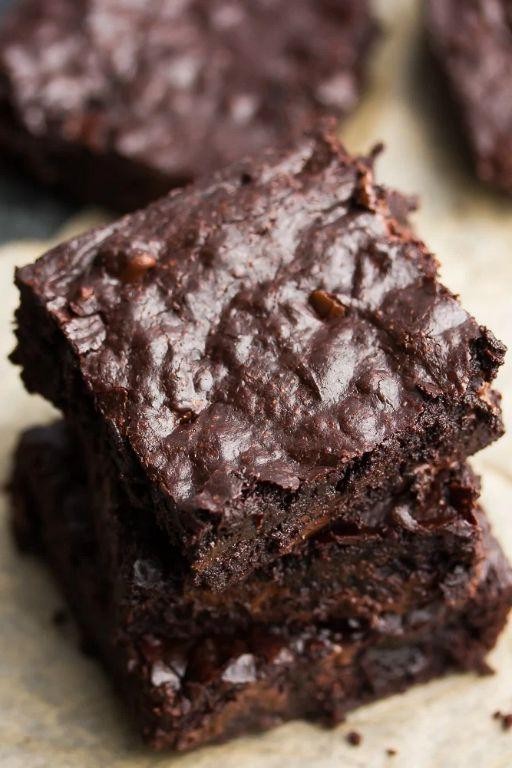 Coconut Oil Brownies with Few Ingredients