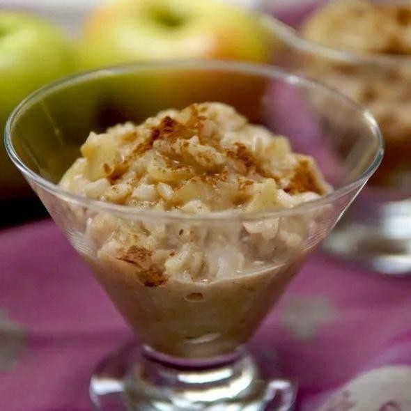 Creamy Apple Cinnamon Rice Pudding