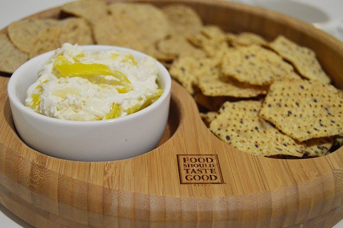 Creamy Banana Pepper Dip with Crackers