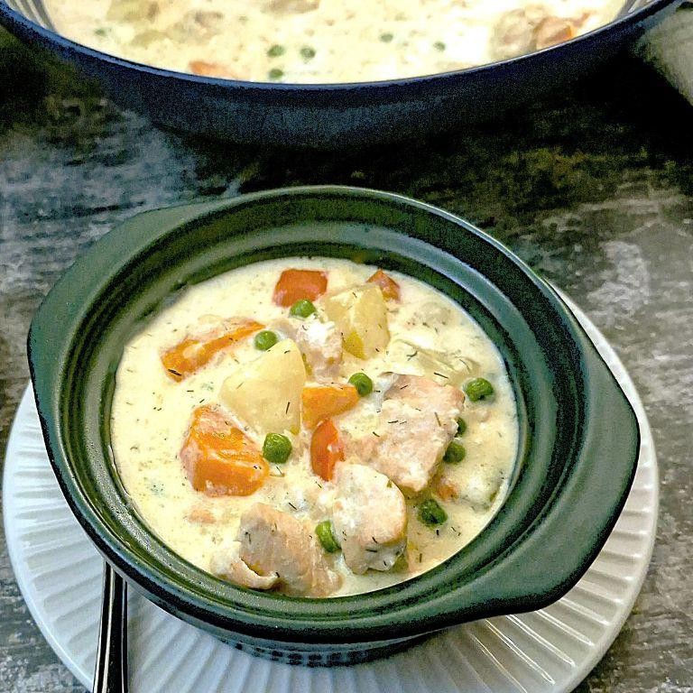 Creamy Basil and Salmon Chowder