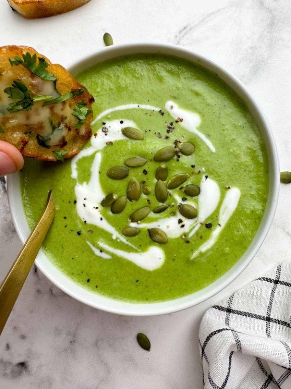 Creamy Broccoli and Spinach Soup