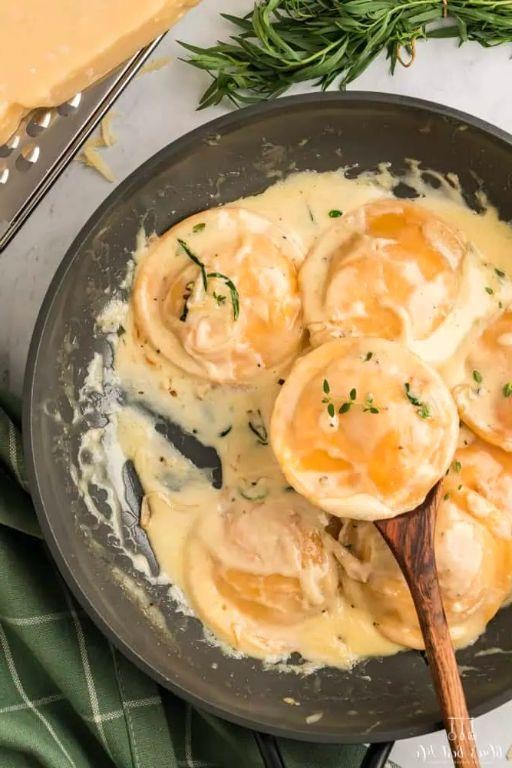 Creamy Butternut Squash Ravioli Alfredo