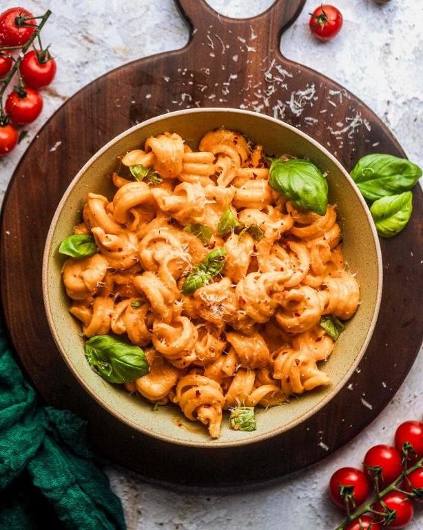 Creamy Cherry Tomato and Basil Pasta
