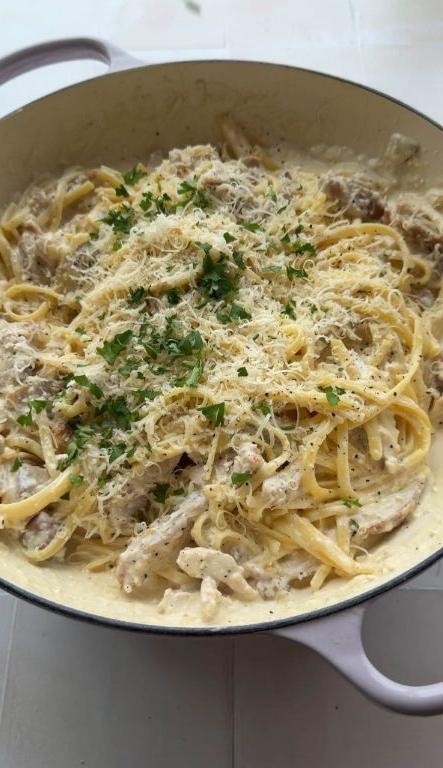 Creamy Chicken Alfredo Protein Pasta