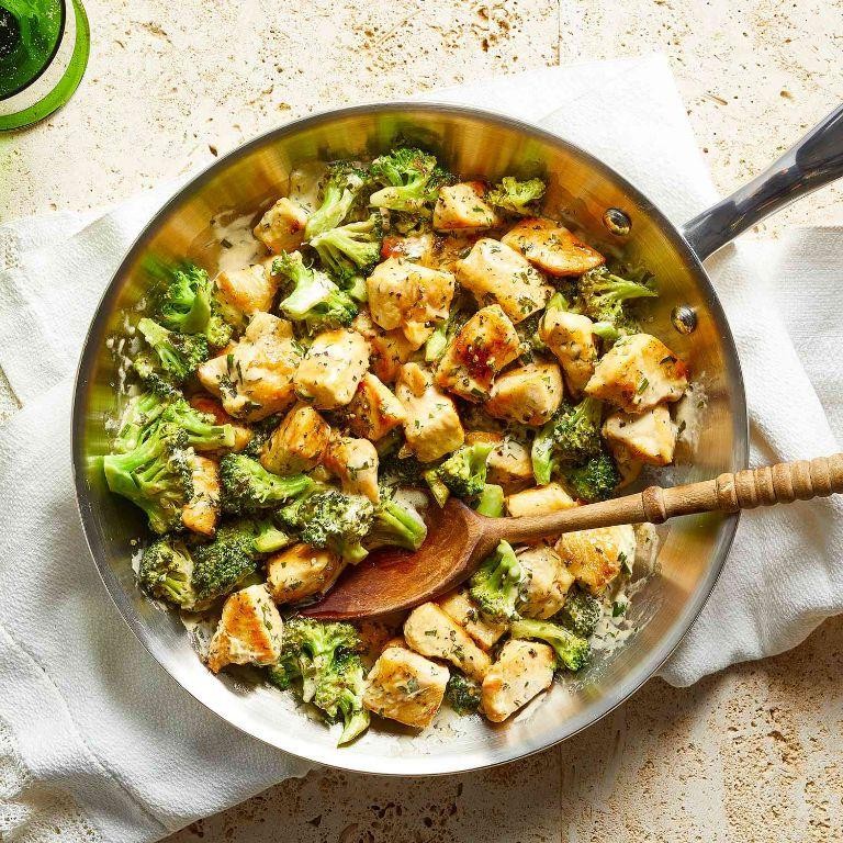 Creamy Chicken and Broccoli Stir Fry