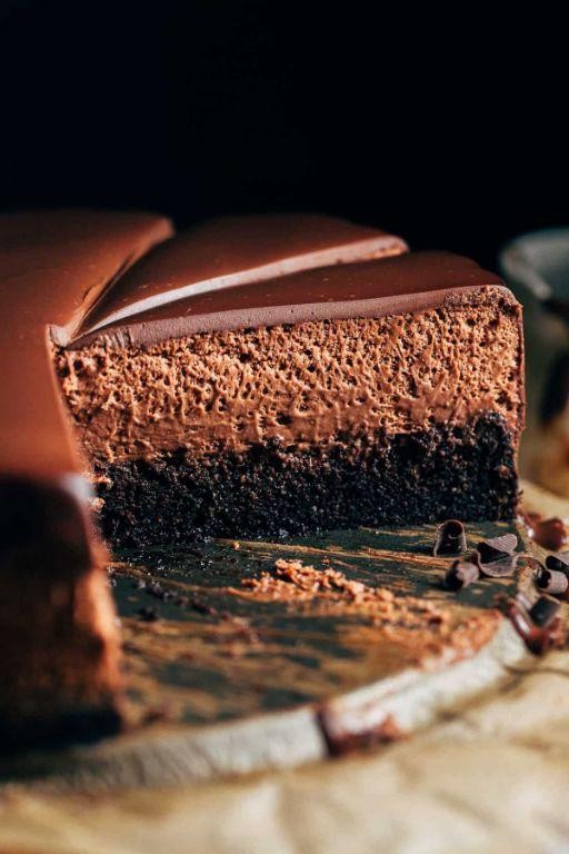 Creamy Chocolate Mousse Cake