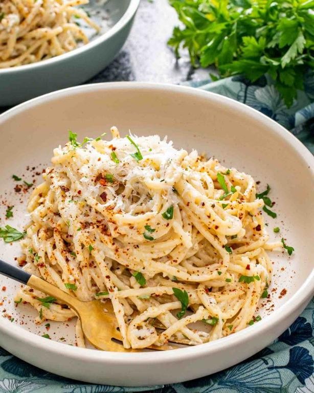 Creamy Garlic Butter Pasta