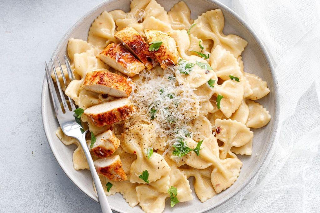 Creamy Garlic Chicken Bow Tie Pasta
