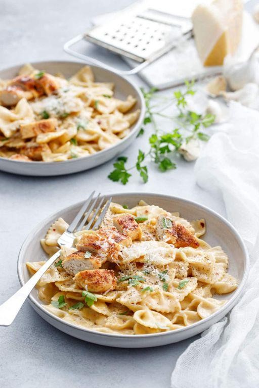 Creamy Garlic Chicken Pasta