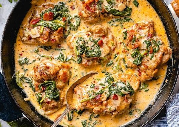 Creamy Garlic Chicken Thighs and Spinach