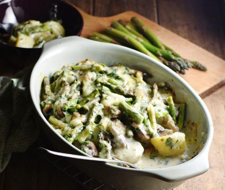 Creamy Mushroom and Asparagus Casserole