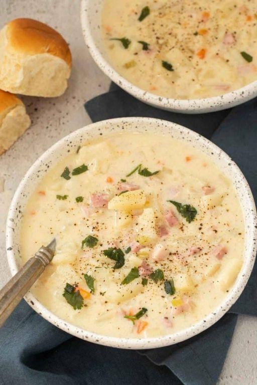 Creamy Mushroom and Ham Hock Soup