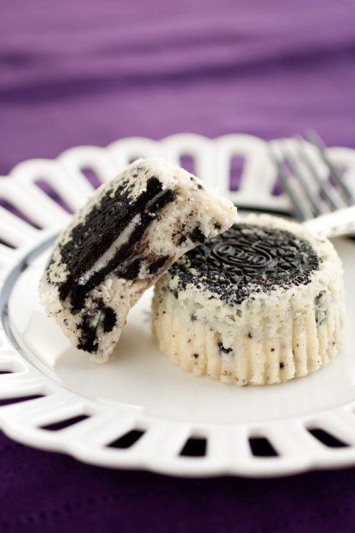 Creamy Oreo Cheesecake Cupcakes