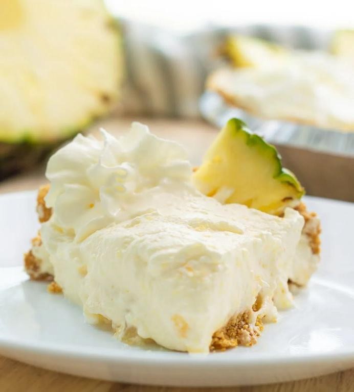 Creamy Pineapple Jello Pie