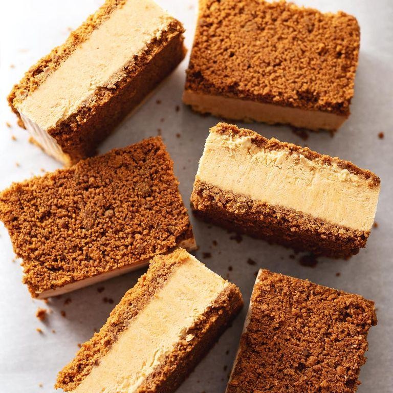 Creamy Pumpkin Ice Cream Sandwiches