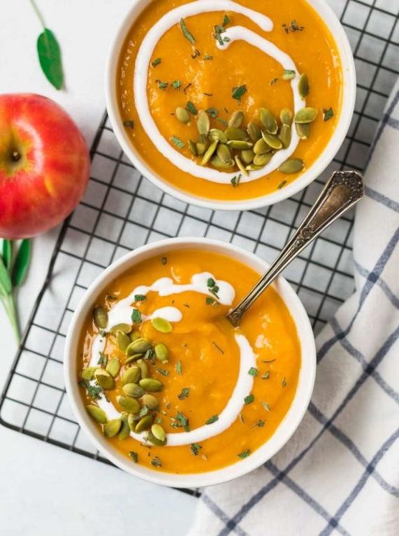 Creamy Slow Cooker Butternut Squash Soup