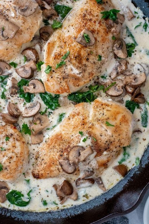 Creamy Spinach and Mushroom Chicken