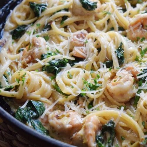Creamy Spinach and Shrimp Tagliatelle