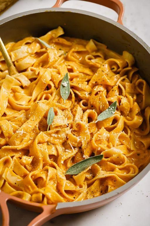 Creamy Sugar Pumpkin Alfredo Pasta