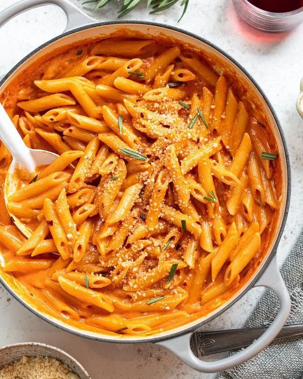 Creamy Tomato Vodka Sauce