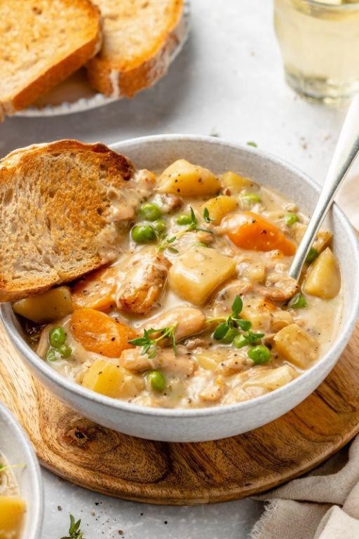 Creamy White Wine Chicken Stew