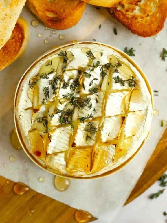 Crispy Baked Camembert with Honey and Thyme