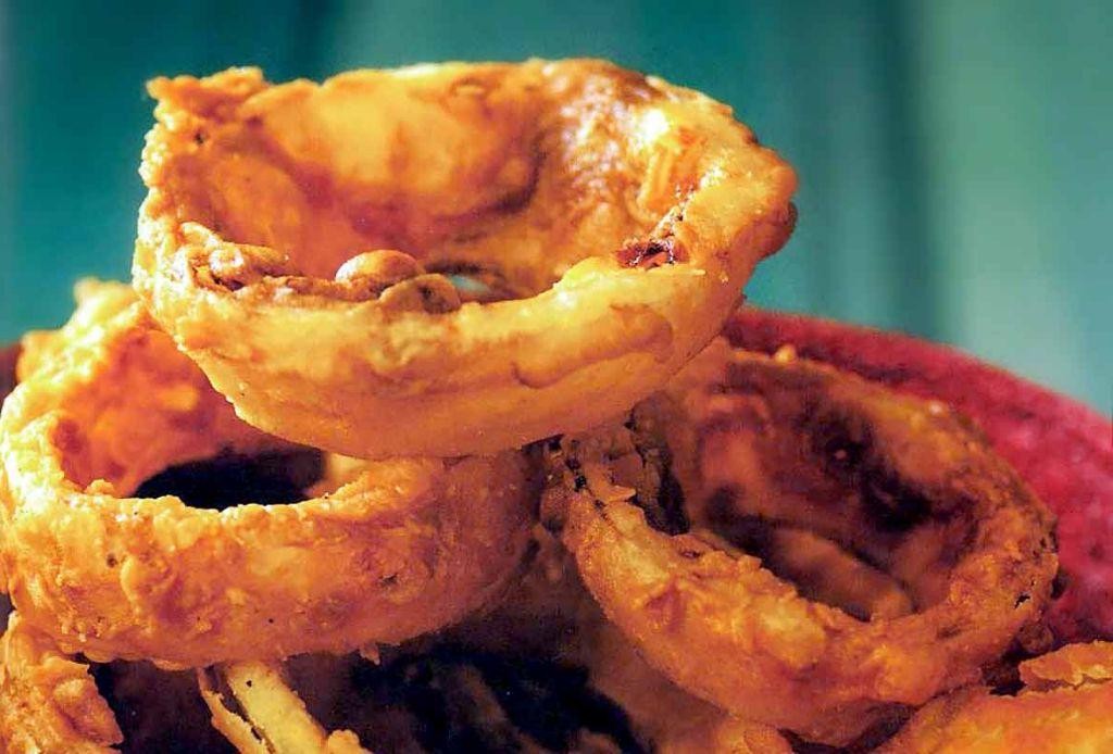 Crispy Buttermilk-Battered Onion Rings