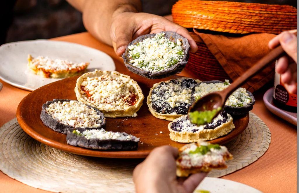Crispy masa harina sopes