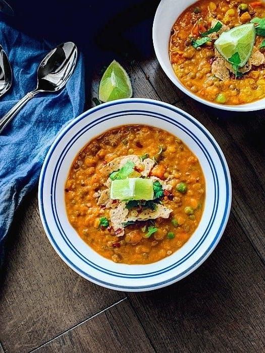 Crock Pot Quinoa and Lentil Curry
